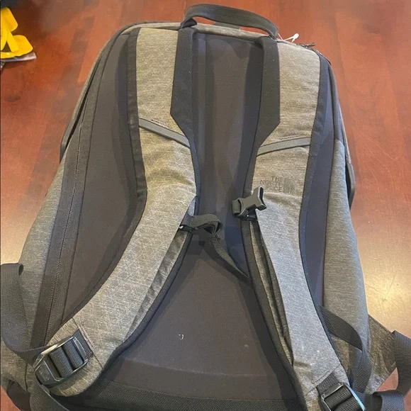 The North Face Access 02 25L Laptop Backpack pics for size The North Face Access 02 25L Laptop Backpack pics for size